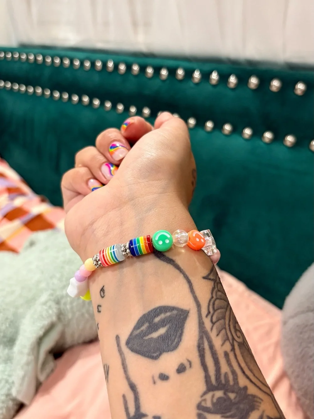 Kids Rainbow Bead Stretch Bracelet - Neon Green & Pink